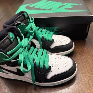 Lucky green Jordan One, almost new condition